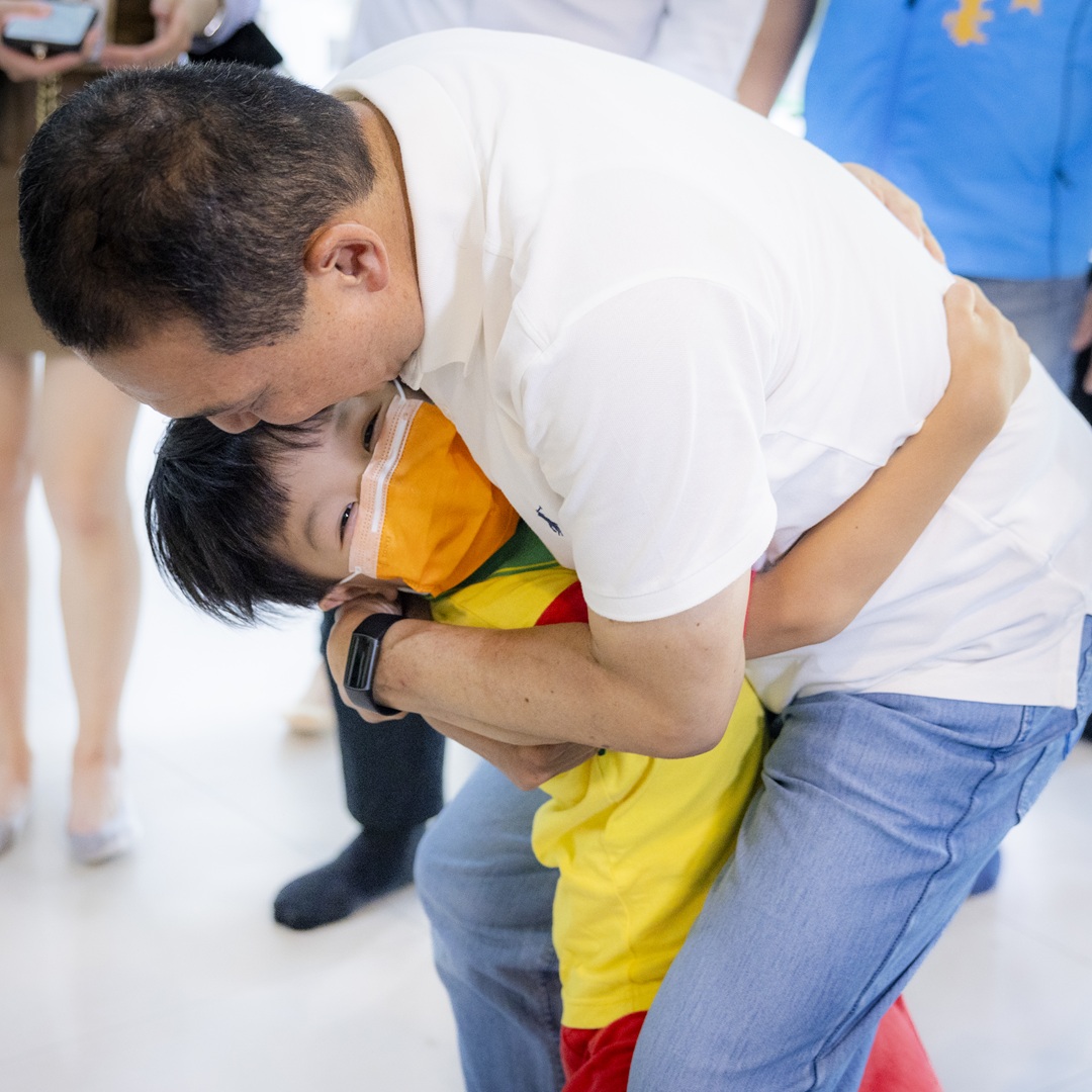 嘴角的弧度，成長的甜度